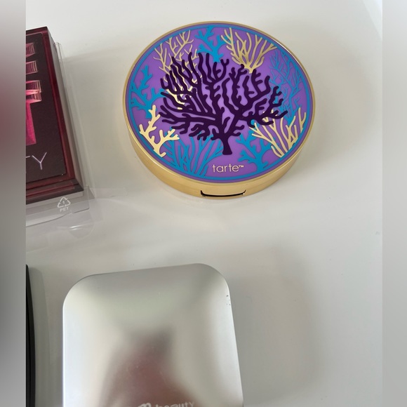 EyeShadow and other Bundle, Huda, Tarte, Anastasia, Rban D, Natasha Denona - Picture 5 of 8